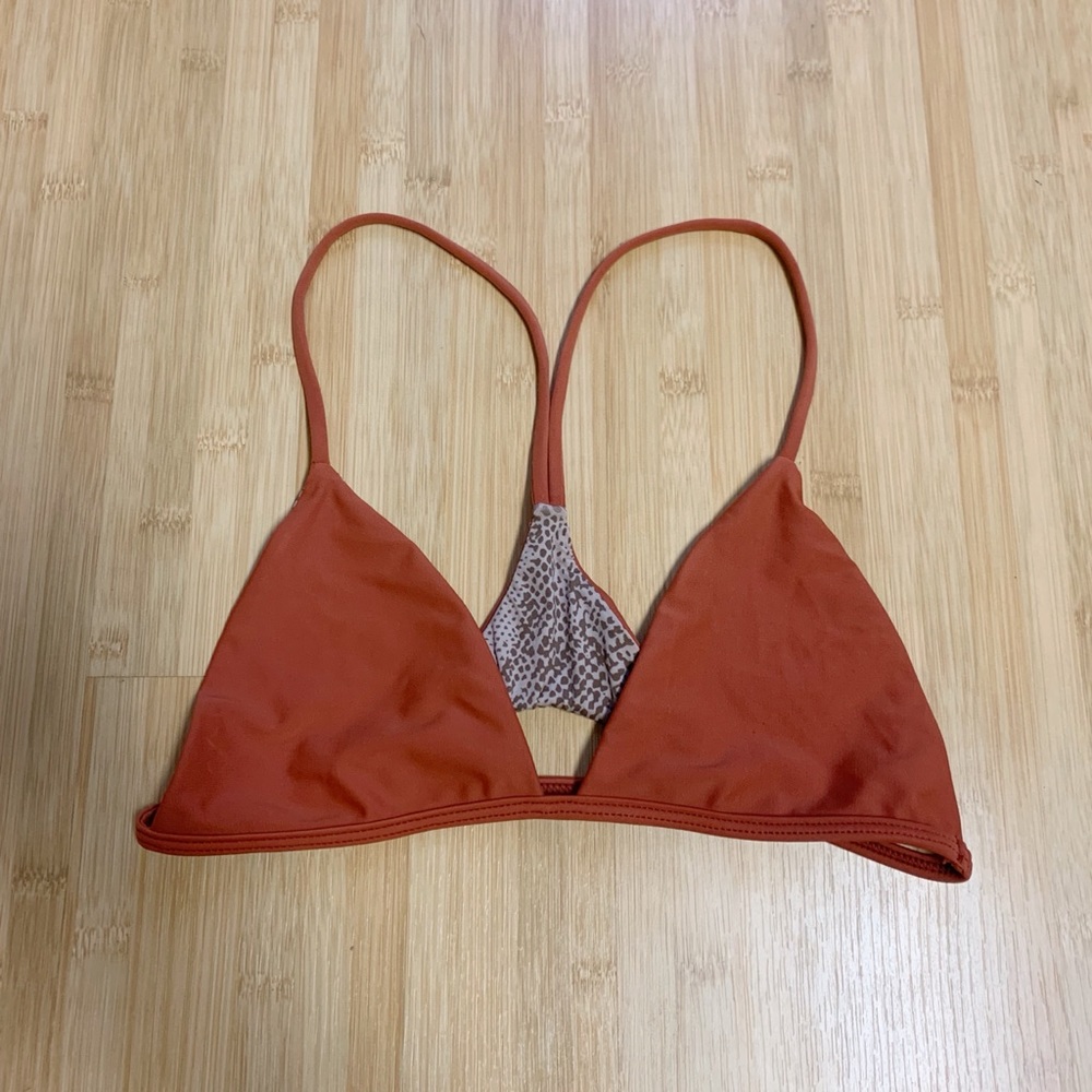 Acacia Shaka Top